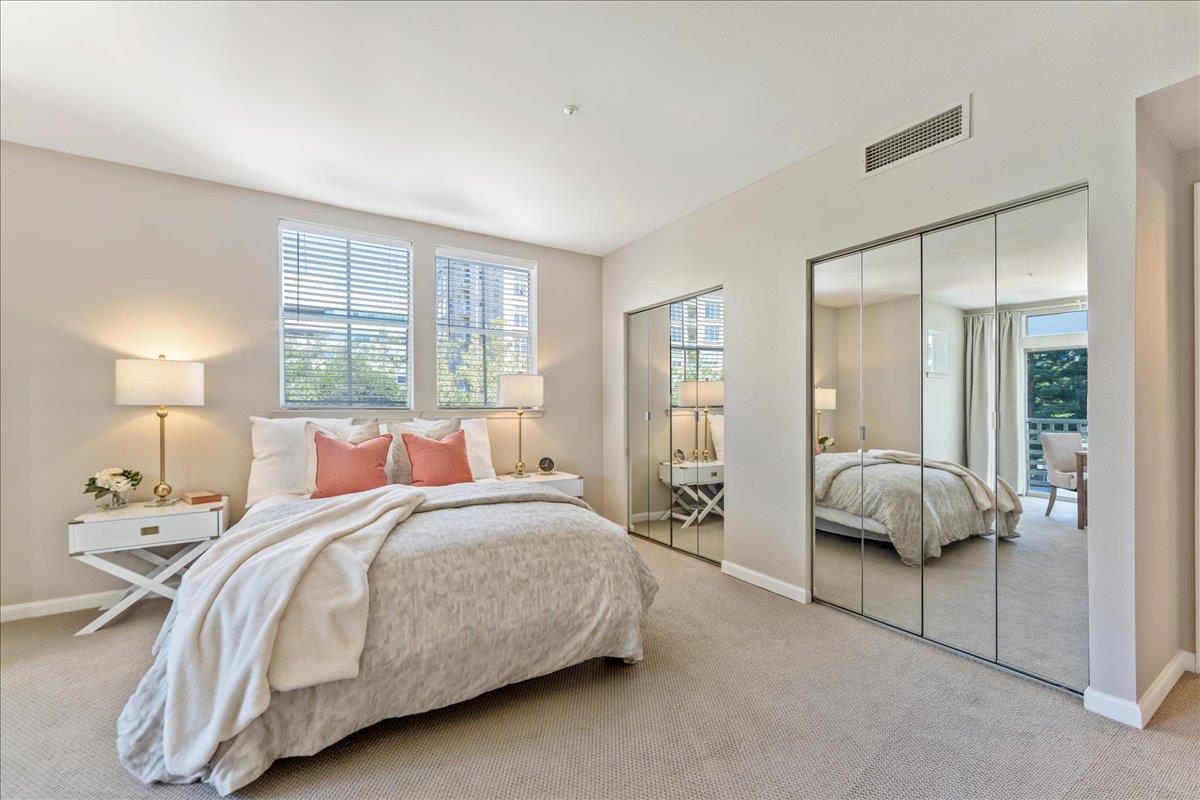 Detail Gallery Image 3 of 20 For 550 Ortega Ave #B333,  Mountain View,  CA 94040 - 2 Beds | 2 Baths