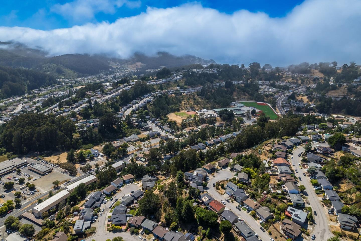 Detail Gallery Image 45 of 47 For 23 Yellowstone Way, Pacifica,  CA 94044 - 3 Beds | 2 Baths