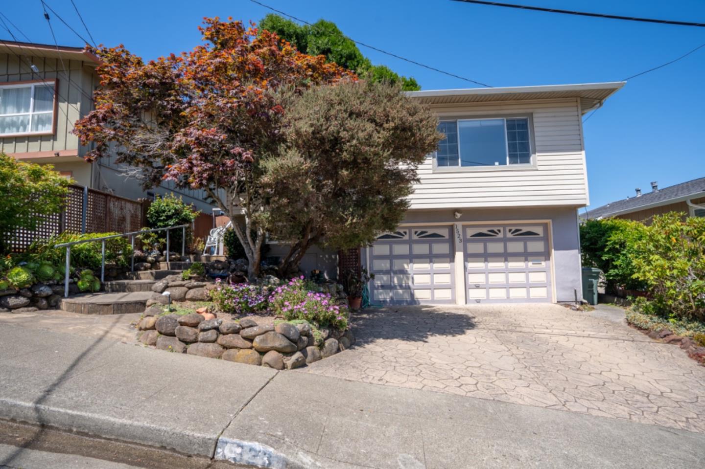 Detail Gallery Image 1 of 1 For 1523 Valdez Way, Pacifica,  CA 94044 - 4 Beds | 3 Baths