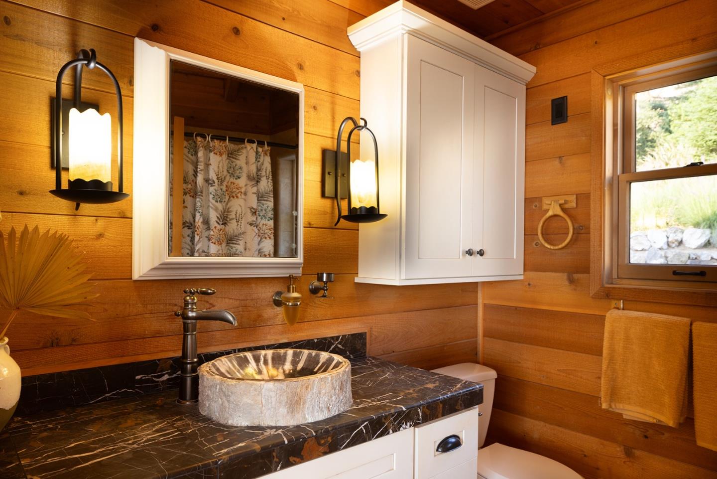 Detail Gallery Image 29 of 37 For 47600 Coast Ridge Rd, Big Sur,  CA 93920 - 2 Beds | 2 Baths