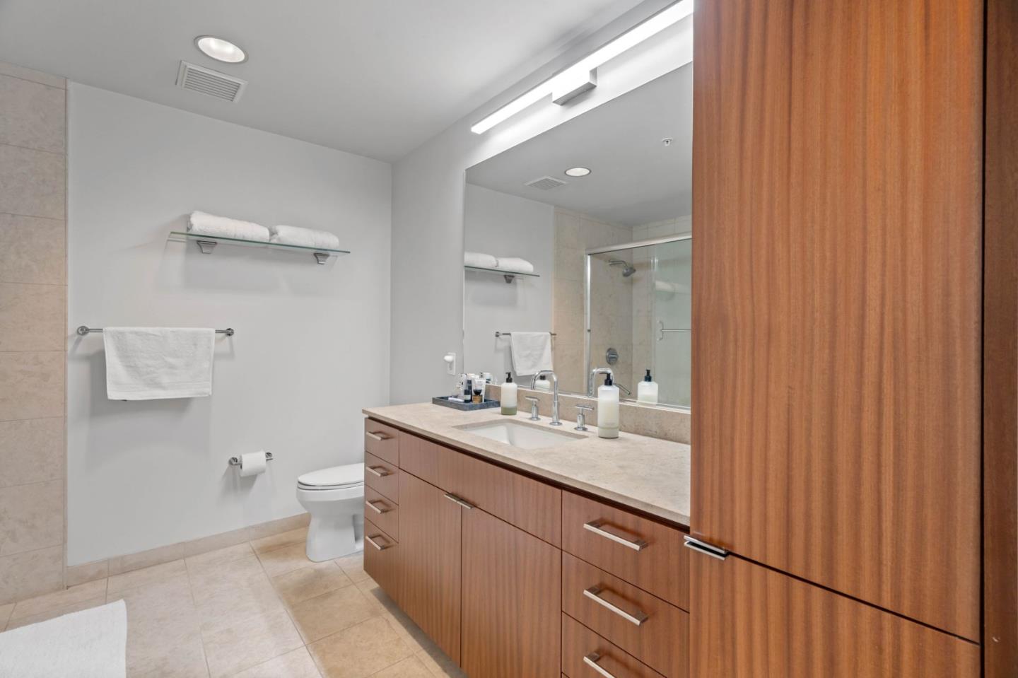 Detail Gallery Image 18 of 43 For 38 N Almaden Blvd #1916,  San Jose,  CA 95110 - 1 Beds | 1 Baths