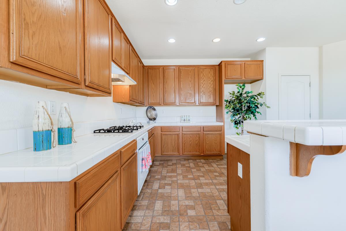 Detail Gallery Image 20 of 49 For 17392 Ferndale St, Lathrop,  CA 95330 - 4 Beds | 2/1 Baths