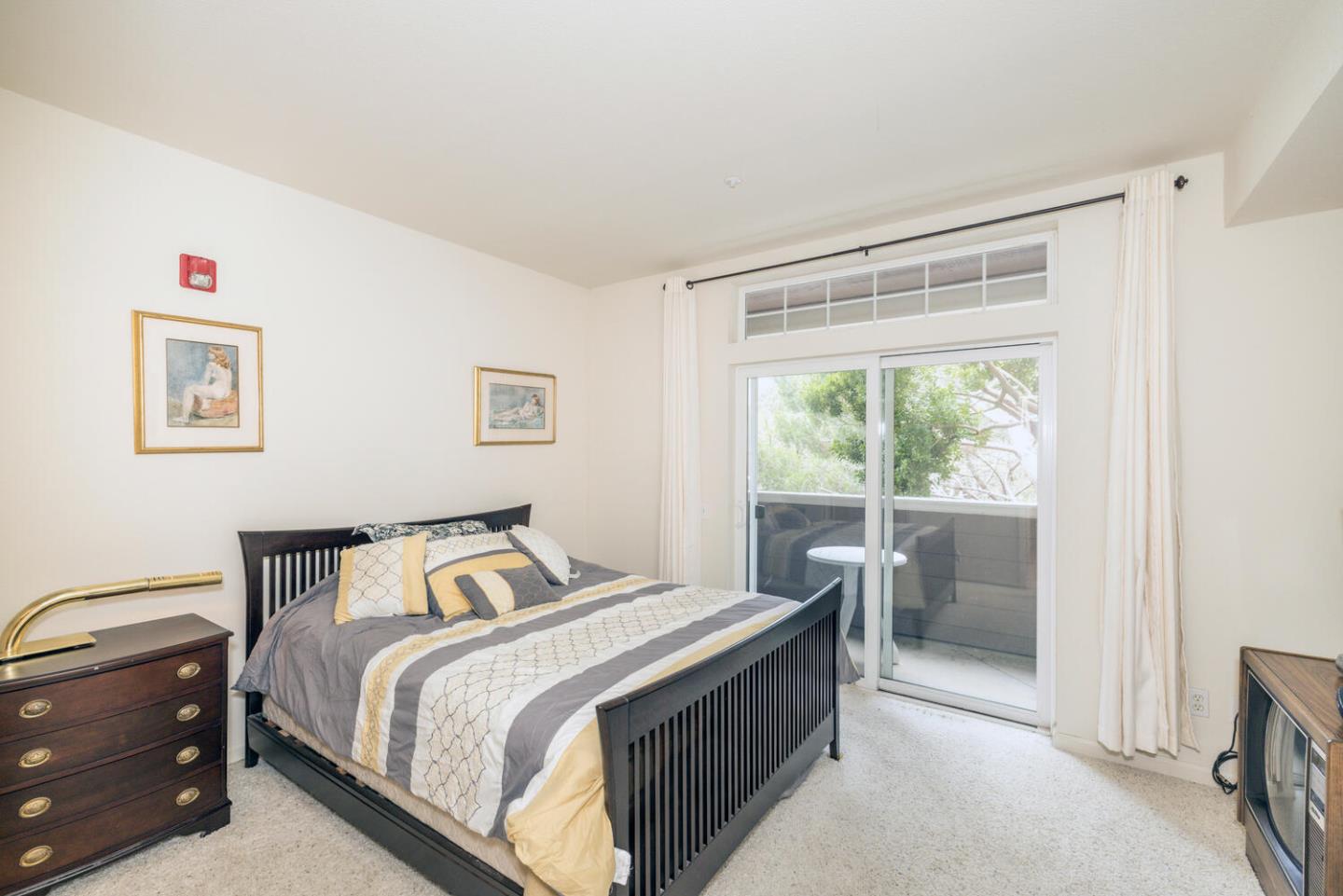 Detail Gallery Image 18 of 27 For 613 Callippe Ct, Brisbane,  CA 94005 - 2 Beds | 2 Baths