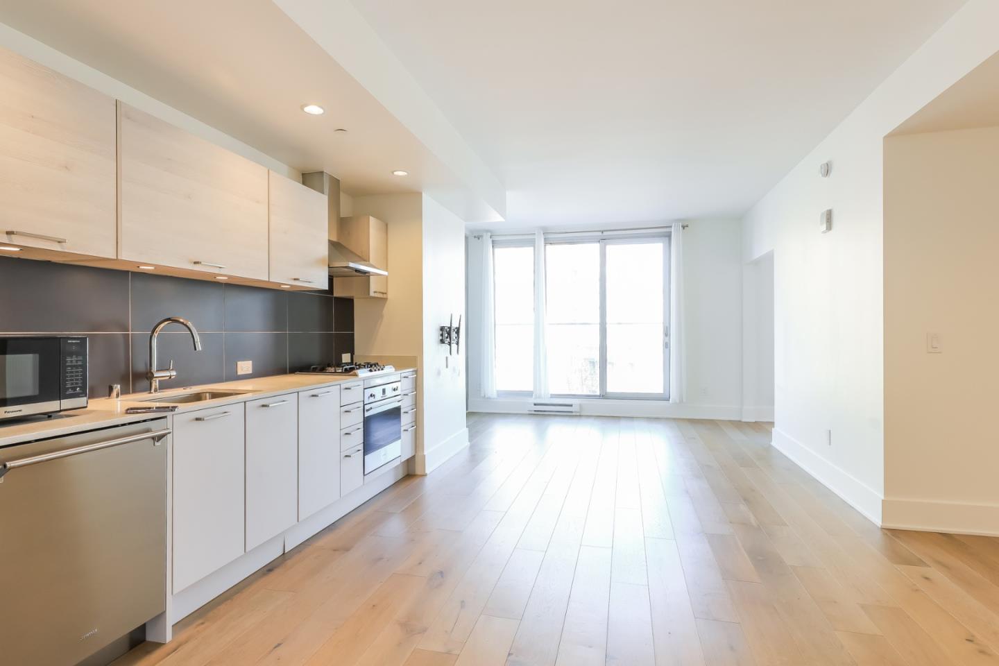 Detail Gallery Image 1 of 1 For 1075 Market St #504,  San Francisco,  CA 94103 - 1 Beds | 1 Baths