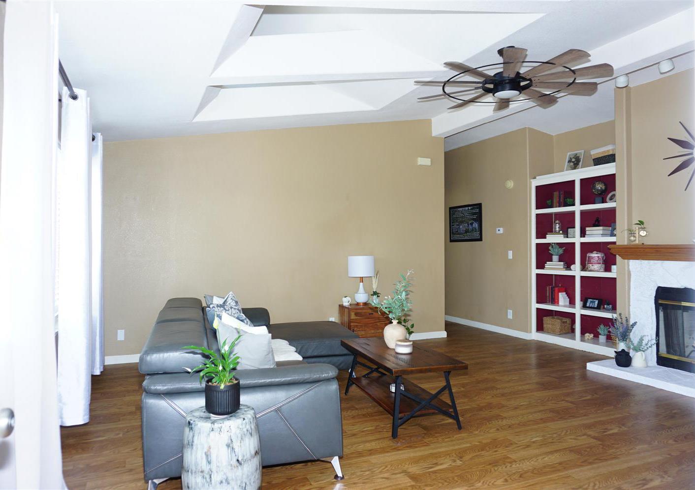 Detail Gallery Image 7 of 20 For 1225 Vienna Dr #214,  Sunnyvale,  CA 94089 - 3 Beds | 2 Baths