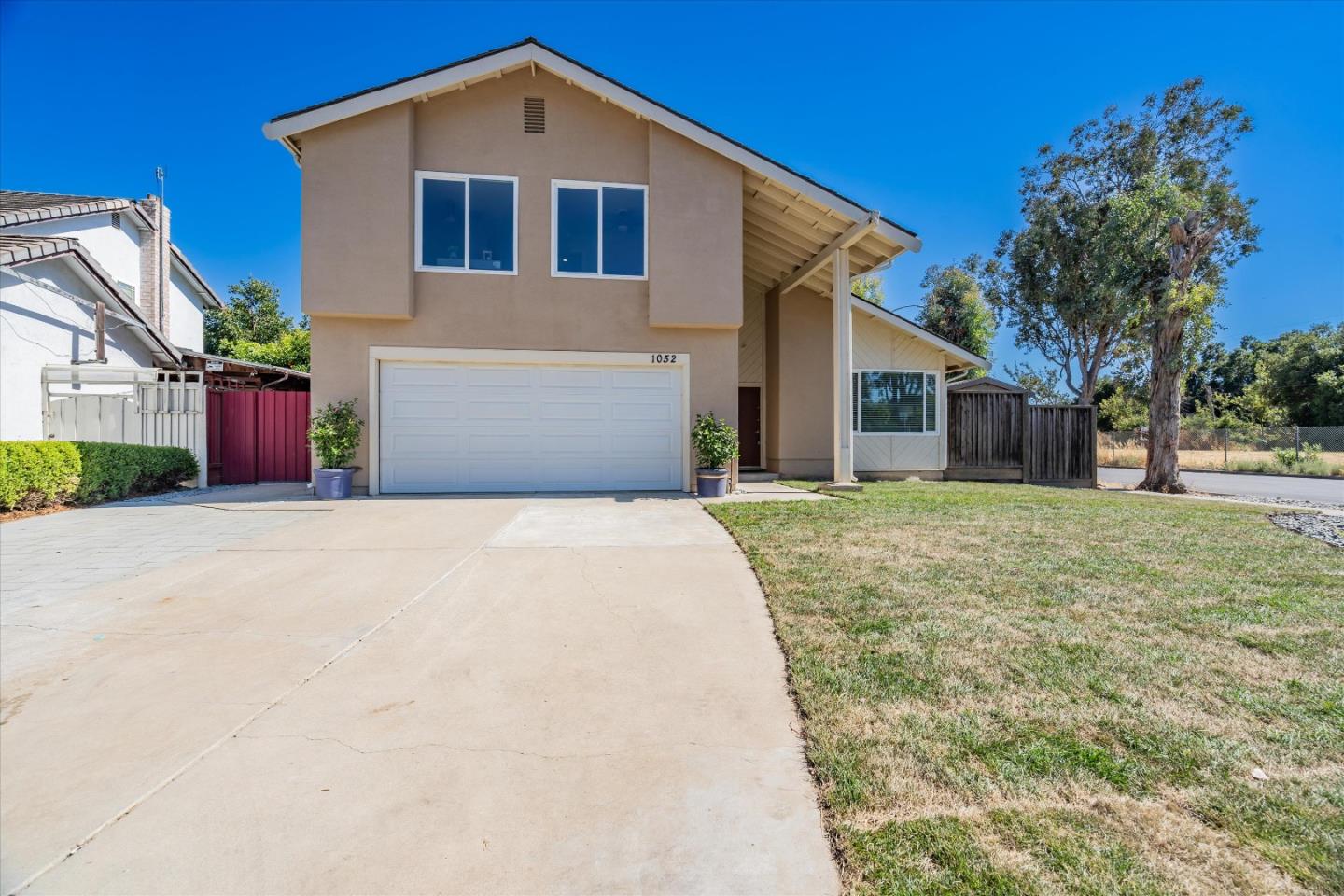 Detail Gallery Image 1 of 1 For 1052 Thorndale Ct, San Jose,  CA 95121 - 4 Beds | 2/1 Baths