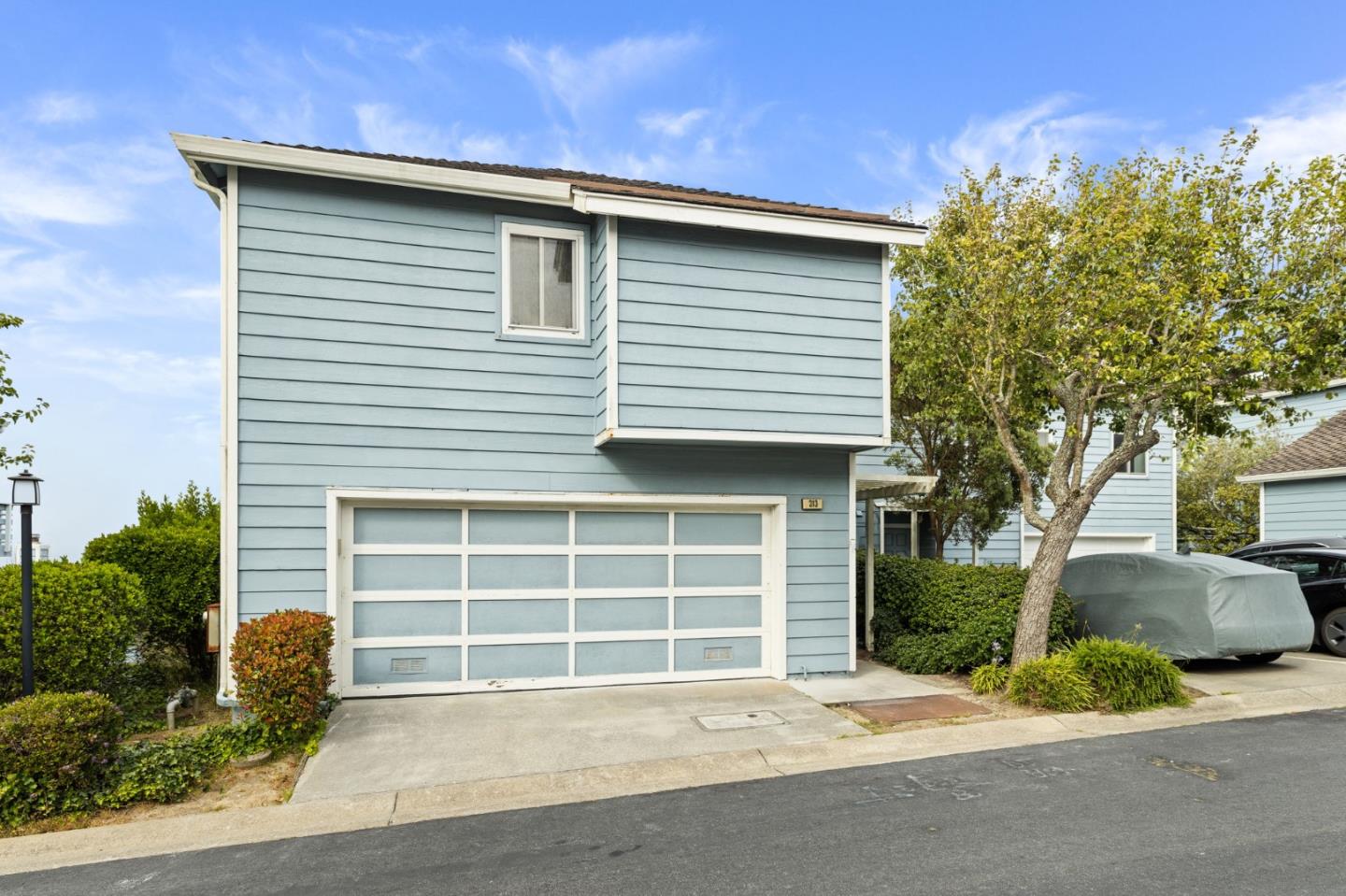 Detail Gallery Image 4 of 24 For 313 Michelle Ln, Daly City,  CA 94015 - 3 Beds | 2/1 Baths