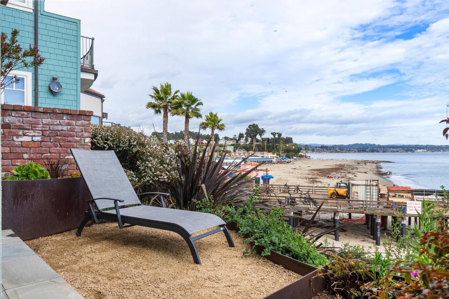 Detail Gallery Image 22 of 54 For 4930 Cliff Dr, Capitola,  CA 95010 - 3 Beds | 2 Baths