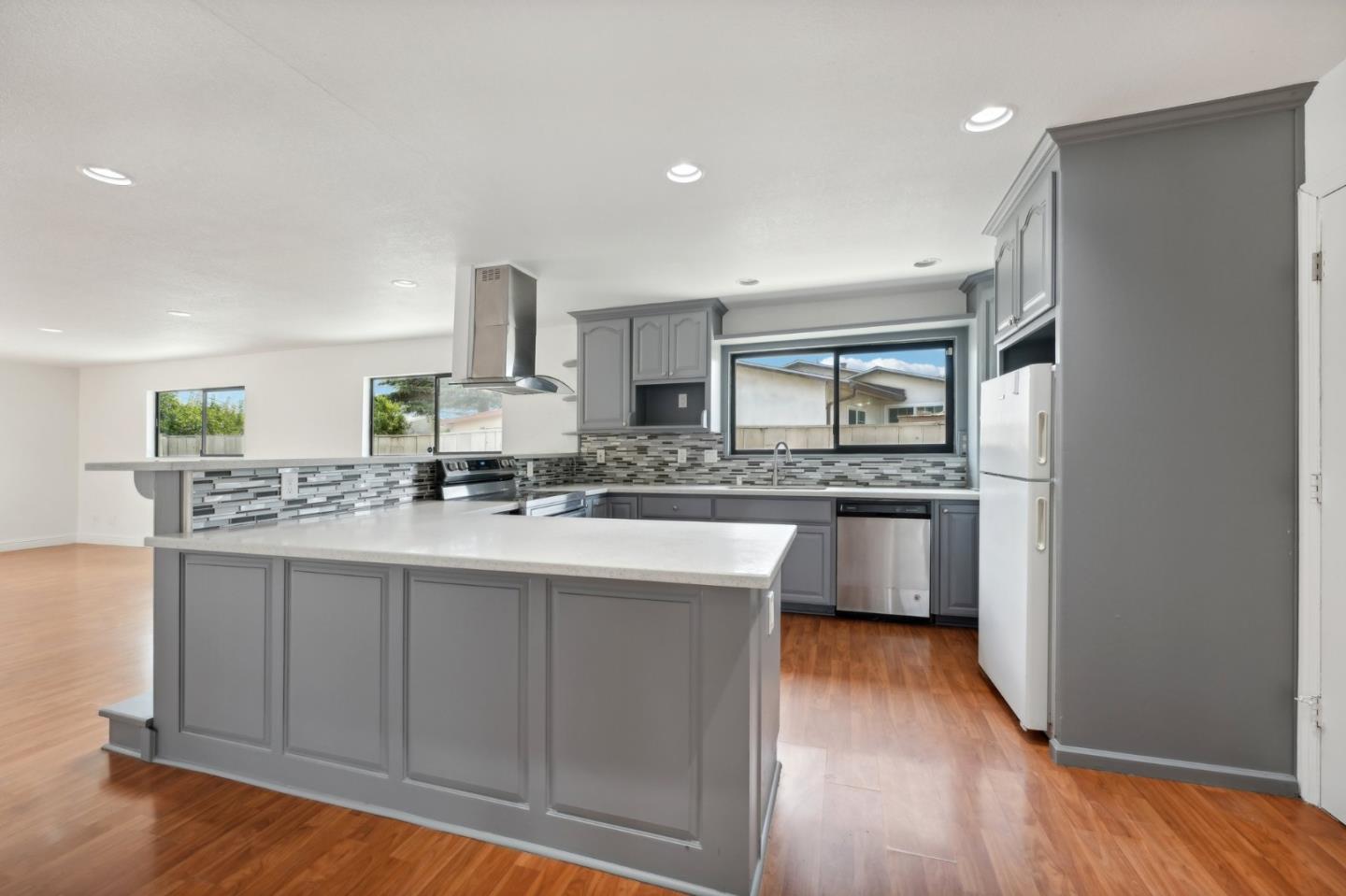 Detail Gallery Image 12 of 38 For 1564 Trinity Way, Salinas,  CA 93906 - 3 Beds | 2 Baths