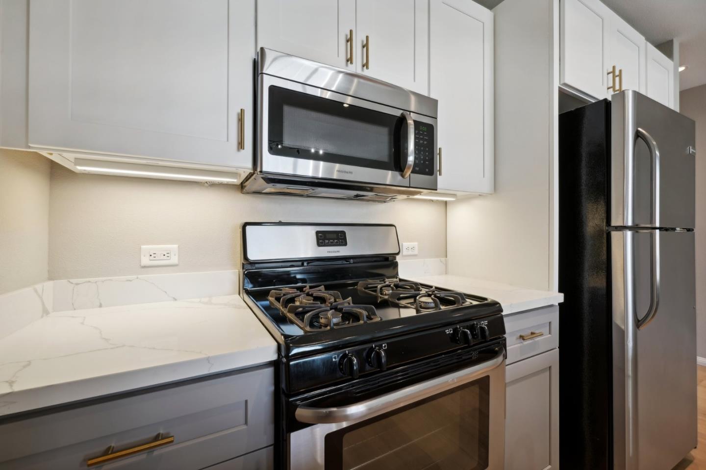 Detail Gallery Image 11 of 37 For 5855 Horton St #507,  Emeryville,  CA 94608 - 1 Beds | 1 Baths