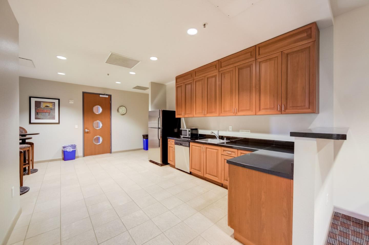 Detail Gallery Image 27 of 37 For 5855 Horton St #507,  Emeryville,  CA 94608 - 1 Beds | 1 Baths