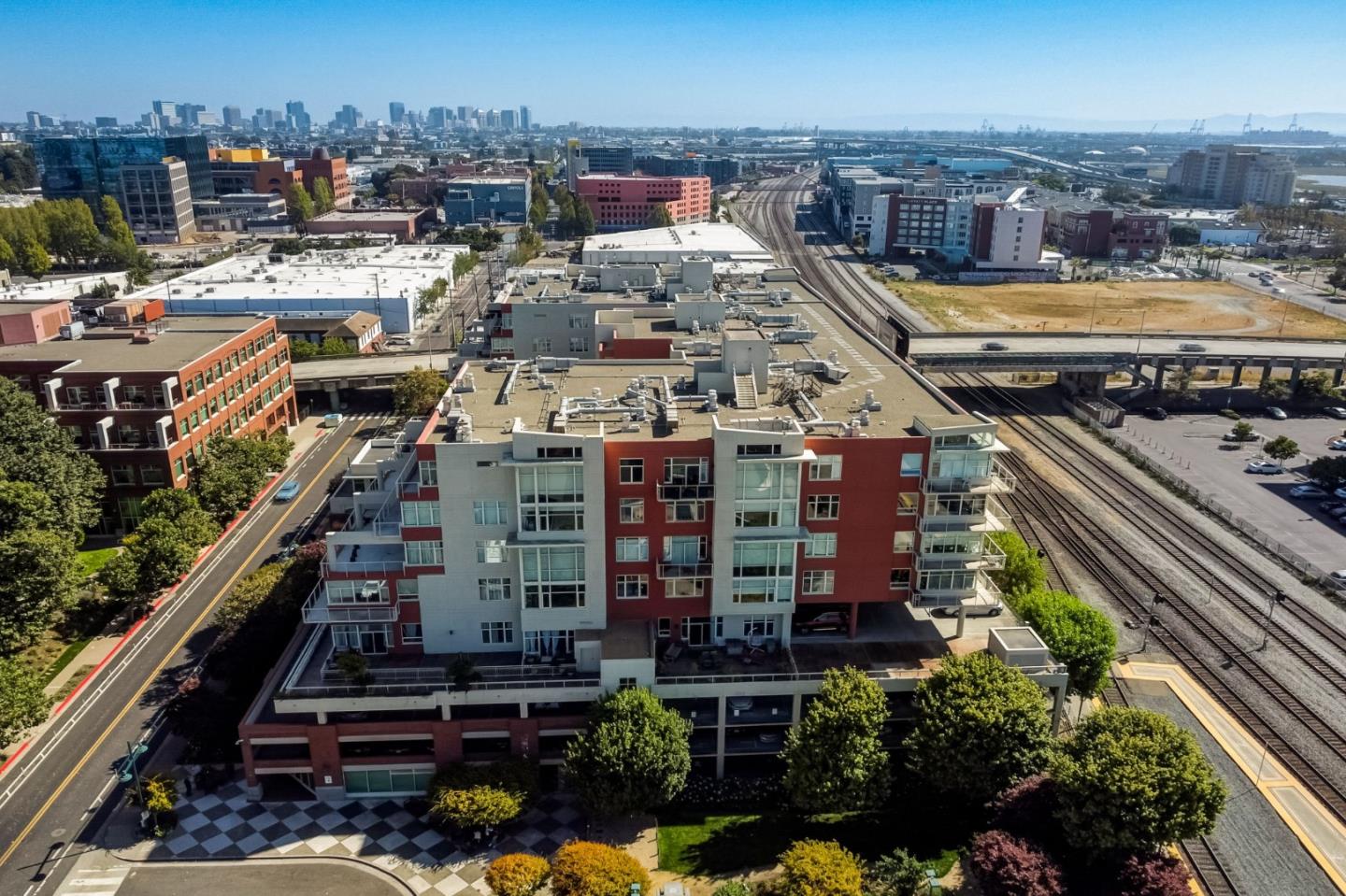 Detail Gallery Image 34 of 37 For 5855 Horton St #507,  Emeryville,  CA 94608 - 1 Beds | 1 Baths