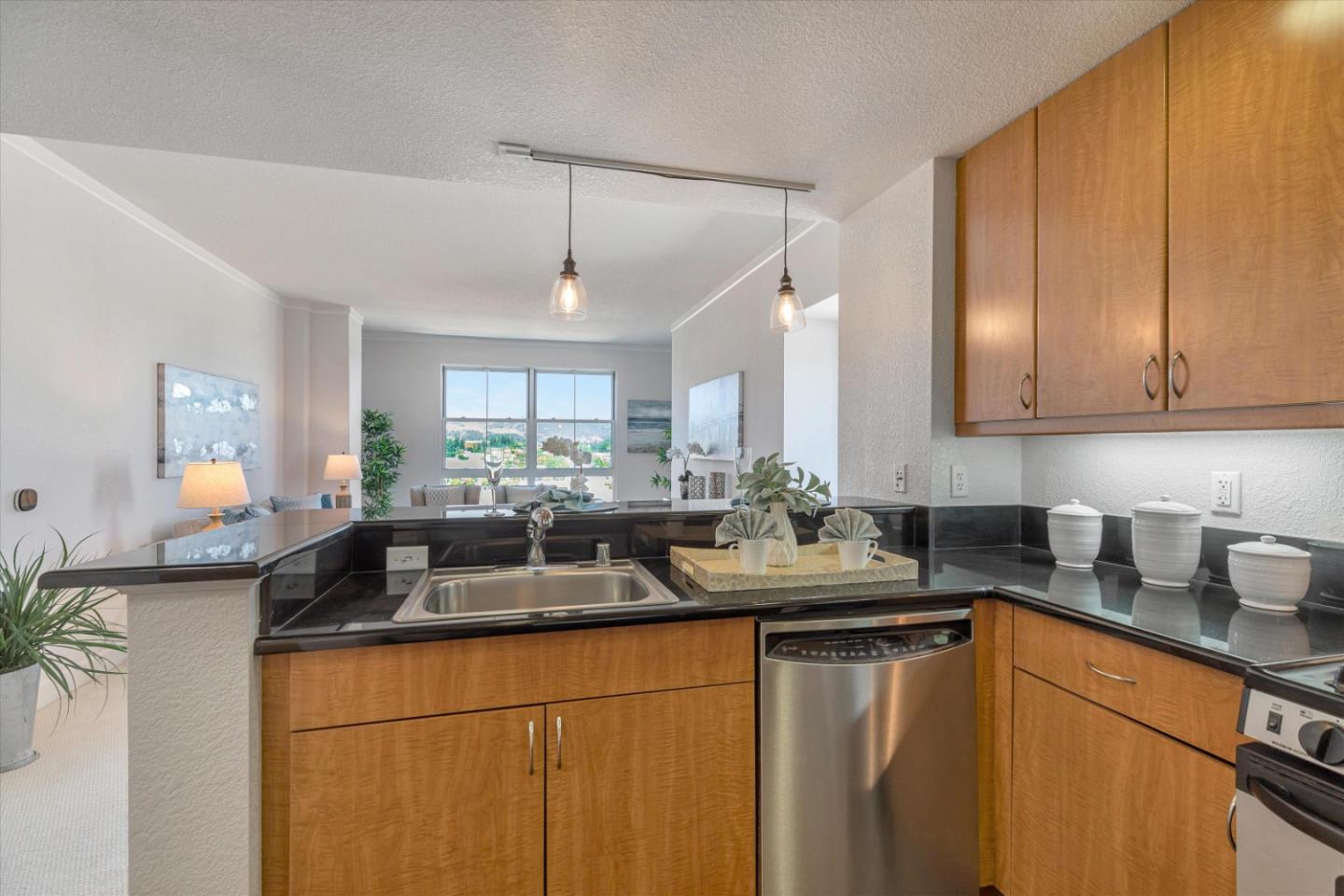 Detail Gallery Image 15 of 25 For 20488 Stevens Creek Blvd #1818,  Cupertino,  CA 95014 - 1 Beds | 1 Baths