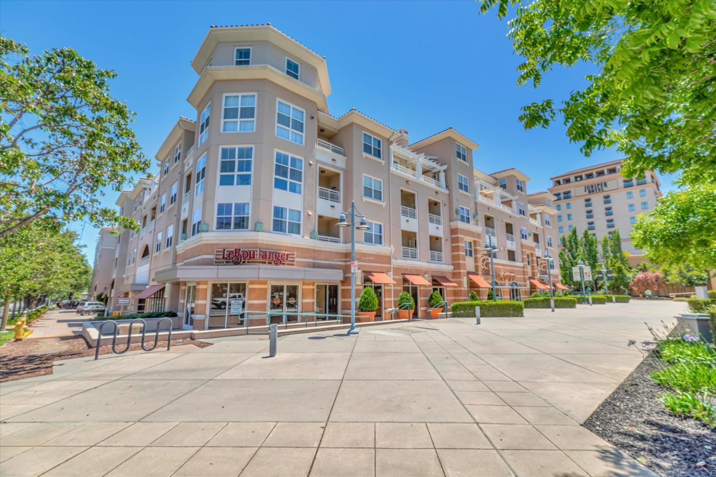 Detail Gallery Image 9 of 25 For 20488 Stevens Creek Blvd #1818,  Cupertino,  CA 95014 - 1 Beds | 1 Baths