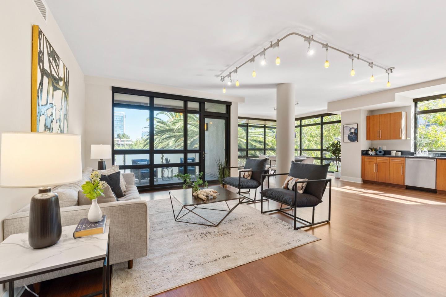 Detail Gallery Image 8 of 80 For 88 E San Fernando St #301,  San Jose,  CA 95113 - 2 Beds | 2/1 Baths