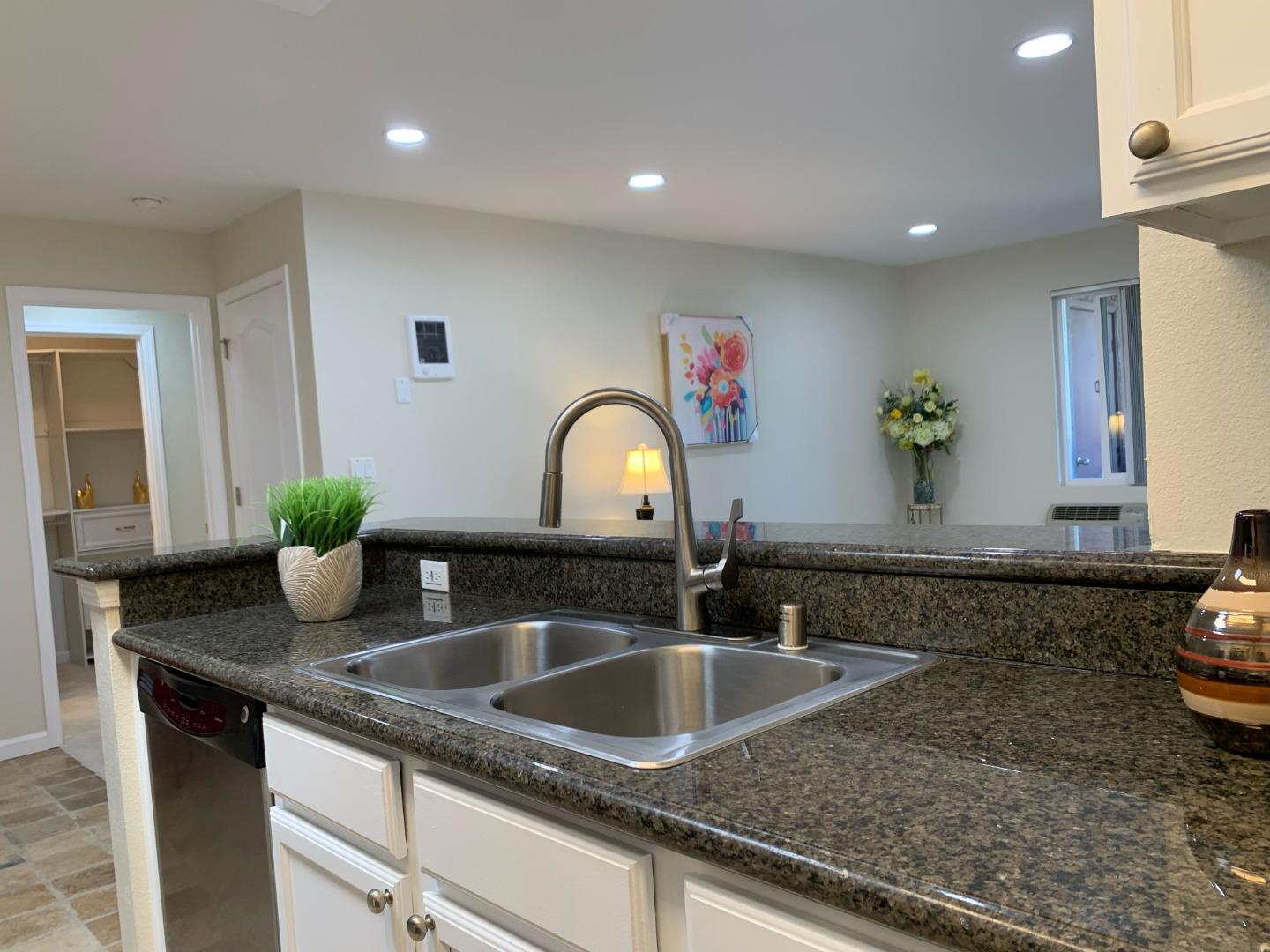 Detail Gallery Image 12 of 40 For 480 Dempsey Rd #283,  Milpitas,  CA 95035 - 1 Beds | 1 Baths