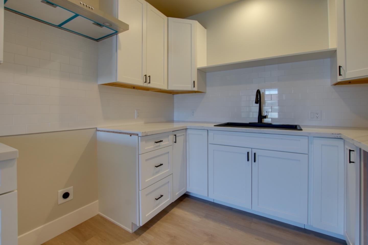 Detail Gallery Image 6 of 13 For 400 San Benito St #302,  Hollister,  CA 95023 - 2 Beds | 1 Baths