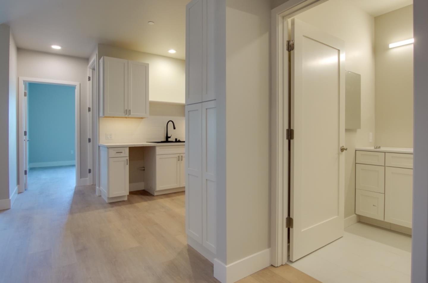 Detail Gallery Image 8 of 14 For 400 San Benito St #309,  Hollister,  CA 95023 - 1 Beds | 1 Baths