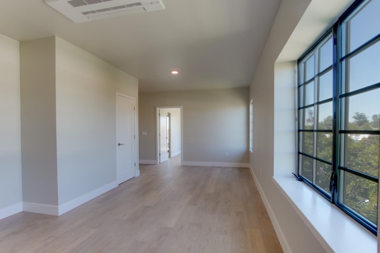 Detail Gallery Image 4 of 16 For 400 San Benito St #312,  Hollister,  CA 95023 - 2 Beds | 1 Baths