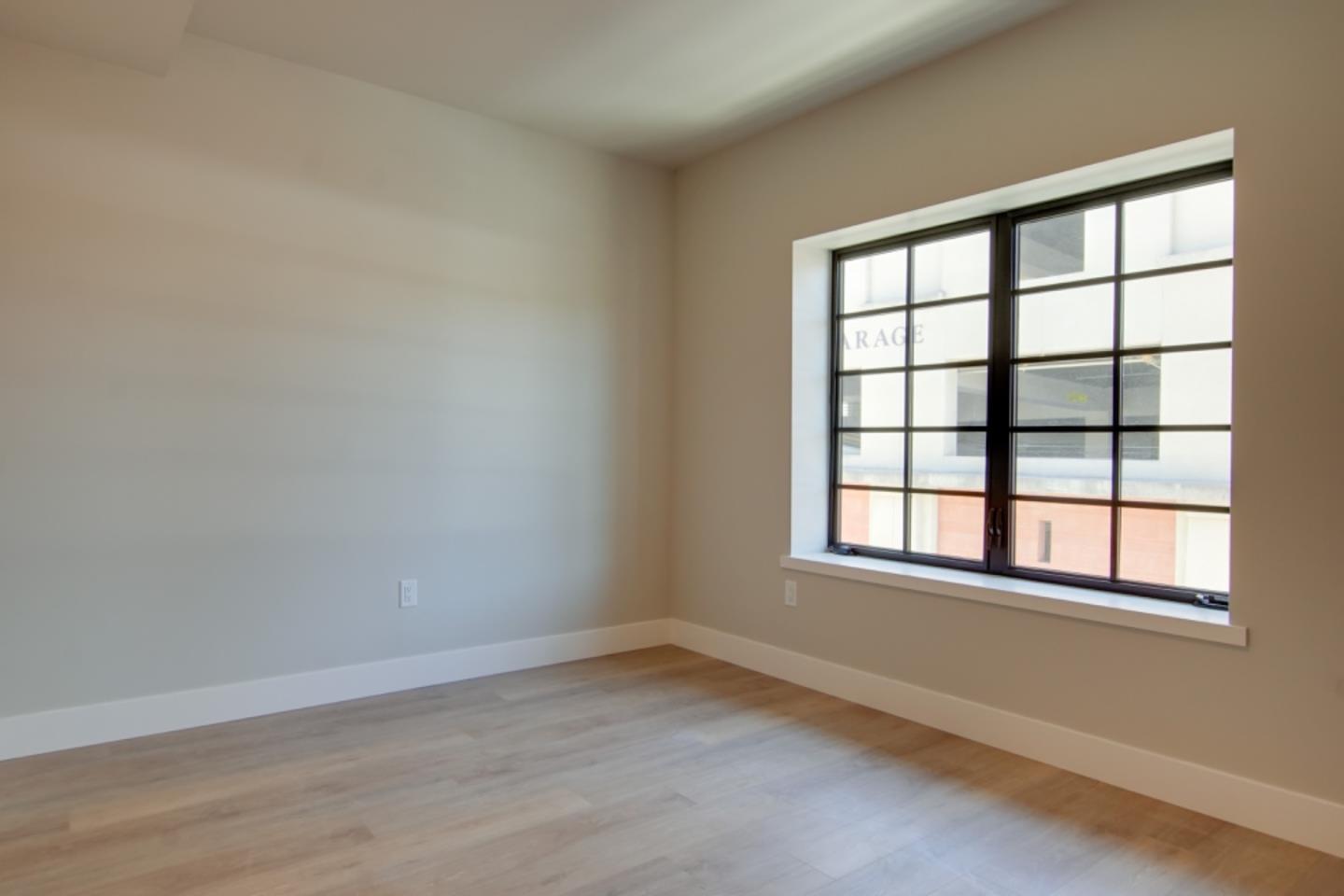 Detail Gallery Image 7 of 16 For 400 San Benito St #312,  Hollister,  CA 95023 - 2 Beds | 1 Baths