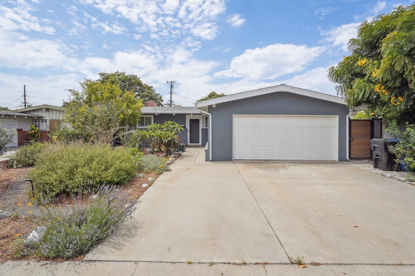 Detail Gallery Image 1 of 1 For 11813 Lindblade St, Culver City,  CA 90230 - 3 Beds | 2 Baths