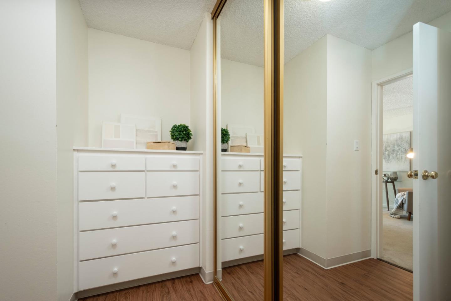 Detail Gallery Image 11 of 20 For 902 Peninsula Ave #203,  San Mateo,  CA 94401 - 0 Beds | 1 Baths