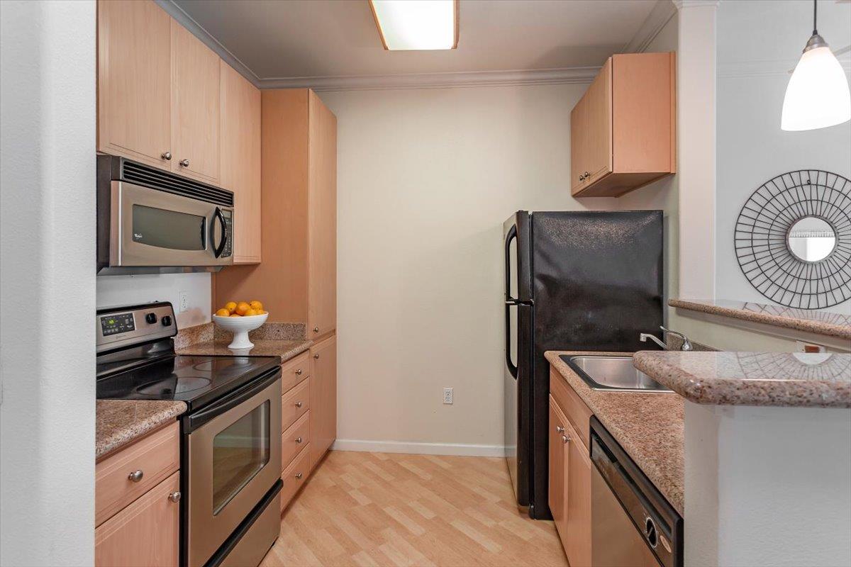 Detail Gallery Image 5 of 21 For 801 S Winchester Blvd #4100,  San Jose,  CA 95128 - 1 Beds | 1 Baths