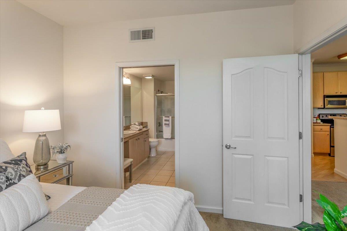 Detail Gallery Image 7 of 21 For 801 S Winchester Blvd #4100,  San Jose,  CA 95128 - 1 Beds | 1 Baths