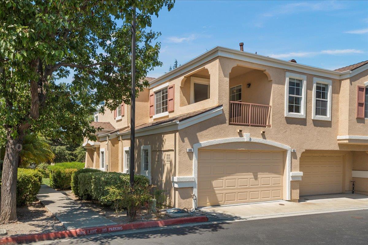 Detail Gallery Image 1 of 41 For 848 Monarch Cir, San Jose,  CA 95138 - 2 Beds | 2 Baths