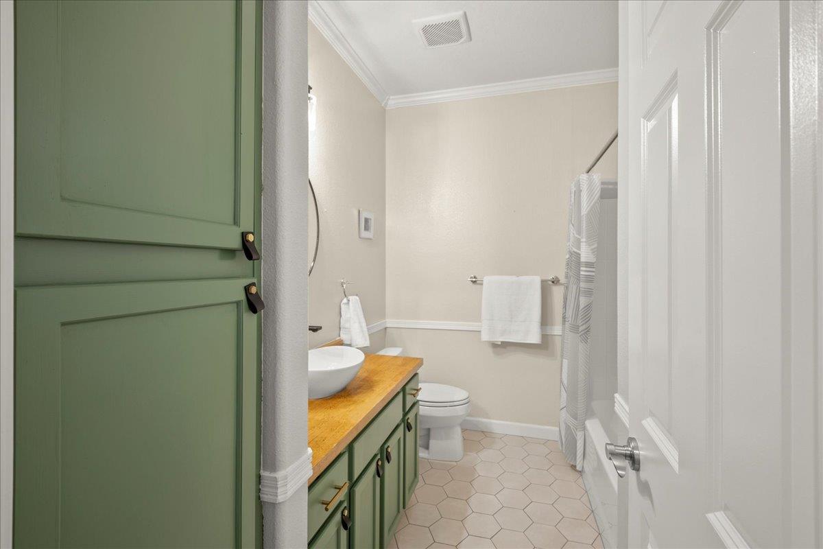 Detail Gallery Image 25 of 41 For 848 Monarch Cir, San Jose,  CA 95138 - 2 Beds | 2 Baths