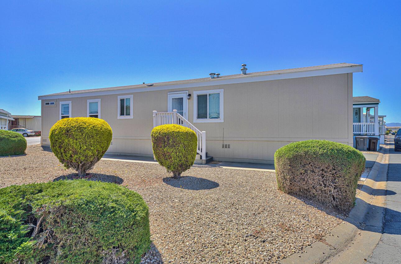 Detail Gallery Image 1 of 1 For 55 San Juan Grade Rd #85,  Salinas,  CA 93906 - 2 Beds | 2 Baths