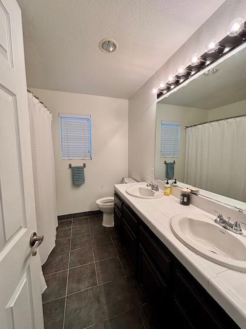 Detail Gallery Image 11 of 27 For 820 Talbot Dr, Hollister,  CA 95023 - 4 Beds | 2/1 Baths