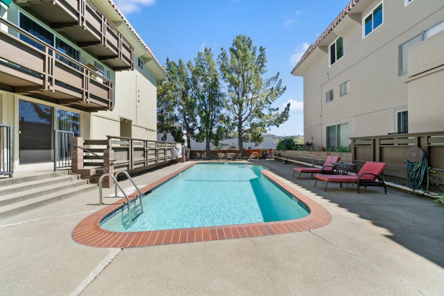 Detail Gallery Image 26 of 39 For 35 W 28th Ave #302,  San Mateo,  CA 94403 - 2 Beds | 2 Baths