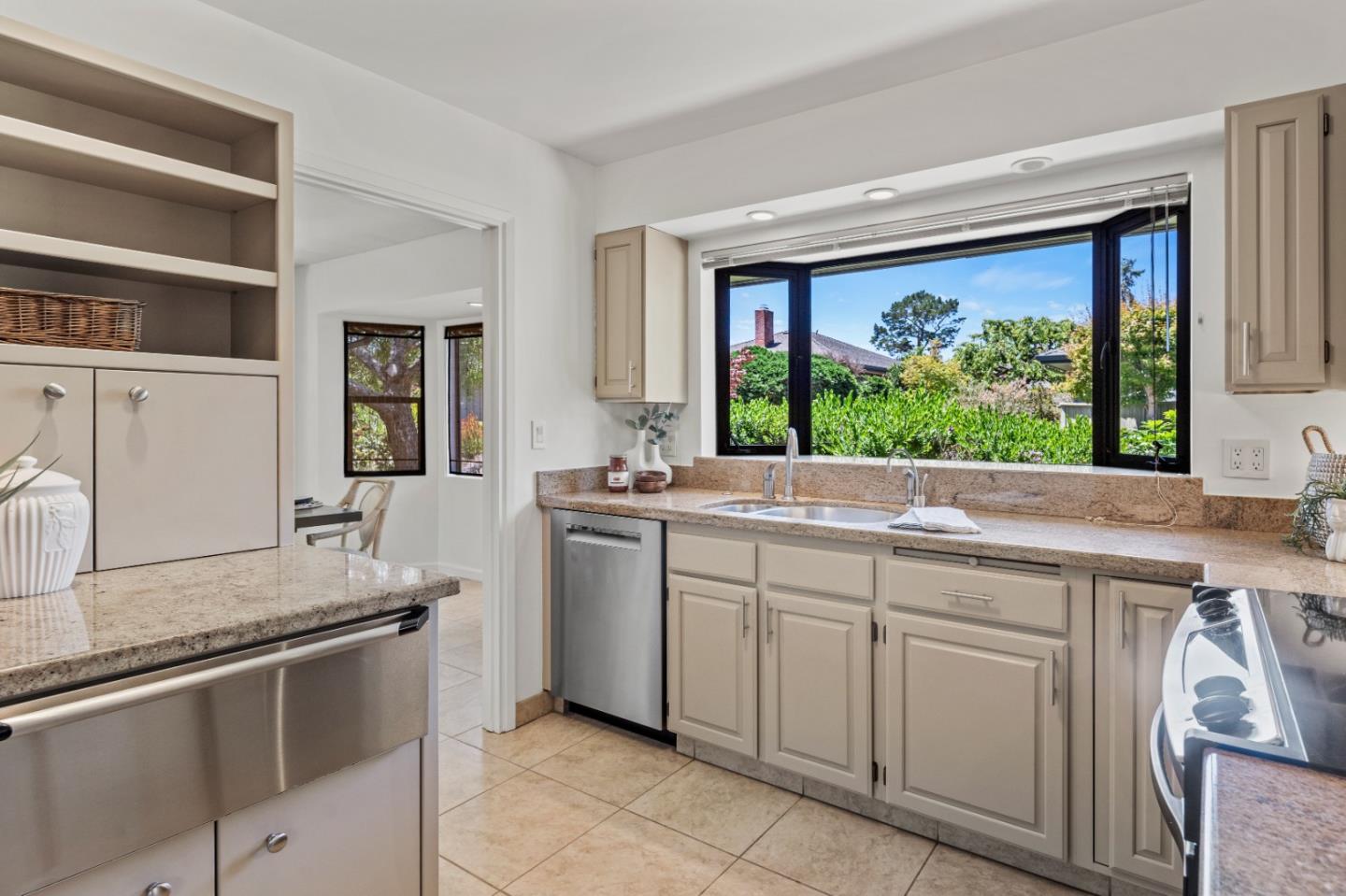 Detail Gallery Image 6 of 59 For 1 Del Mesa Carmel, Carmel,  CA 93923 - 2 Beds | 2 Baths