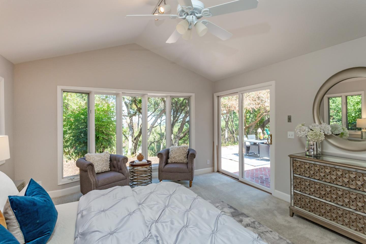 Detail Gallery Image 14 of 32 For 15701 Peach Hill Rd, Saratoga,  CA 95070 - 3 Beds | 2/1 Baths