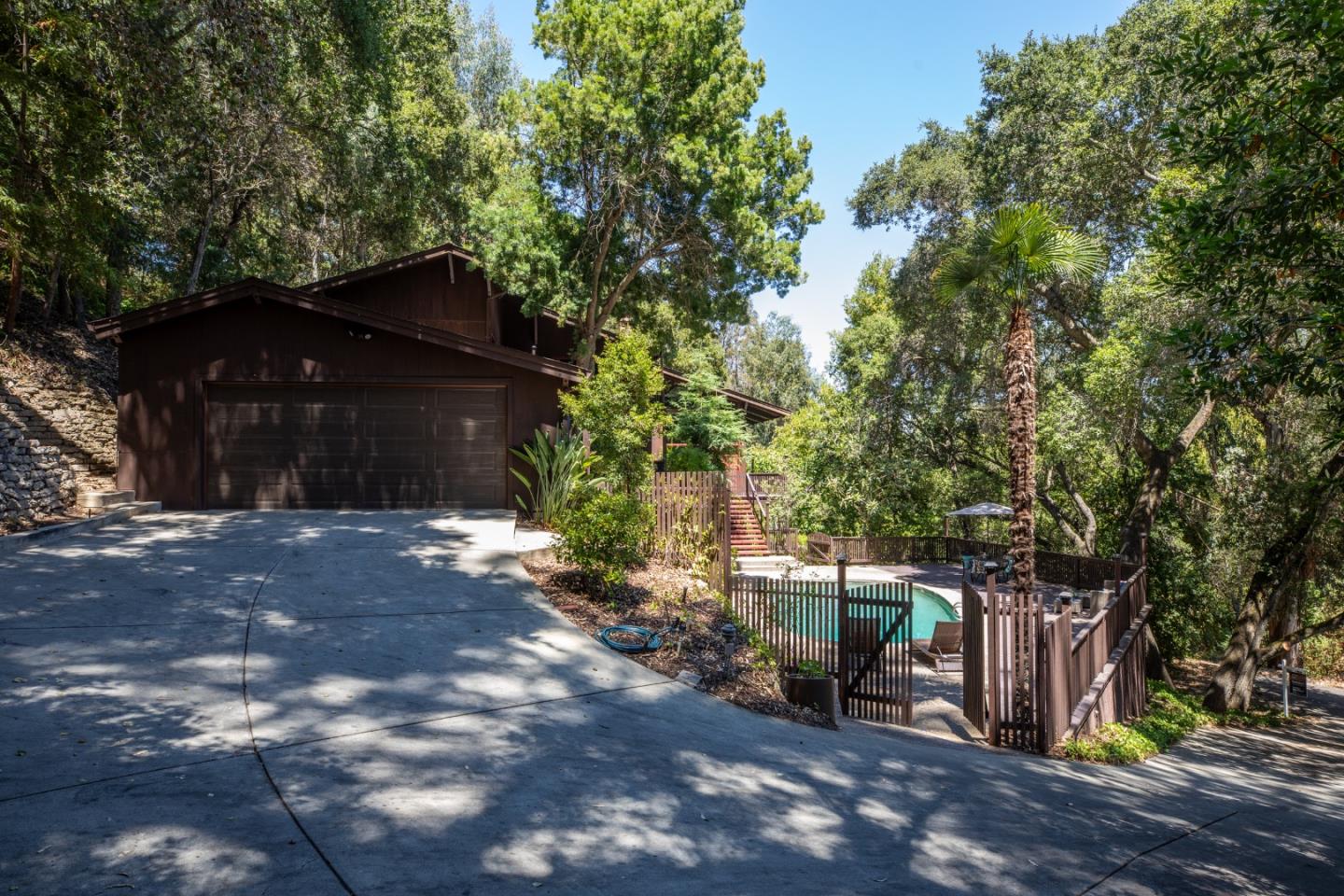 Detail Gallery Image 5 of 28 For 15755 Canon Dr, Los Gatos,  CA 95030 - 3 Beds | 2/1 Baths