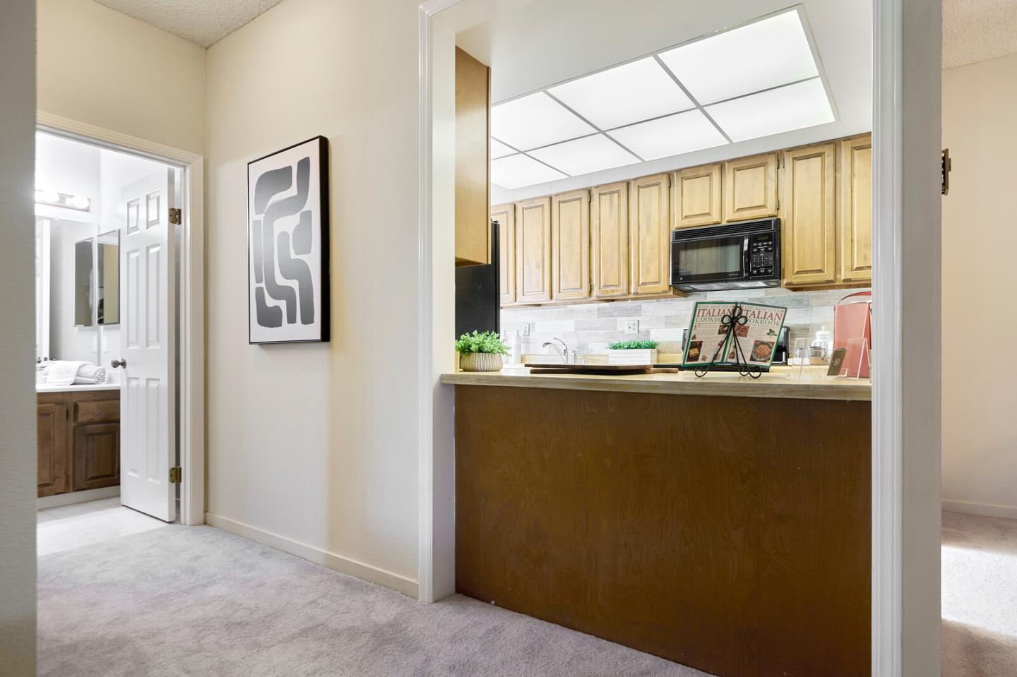 Detail Gallery Image 11 of 32 For 320 Elm St #210,  San Mateo,  CA 94401 - 2 Beds | 2 Baths