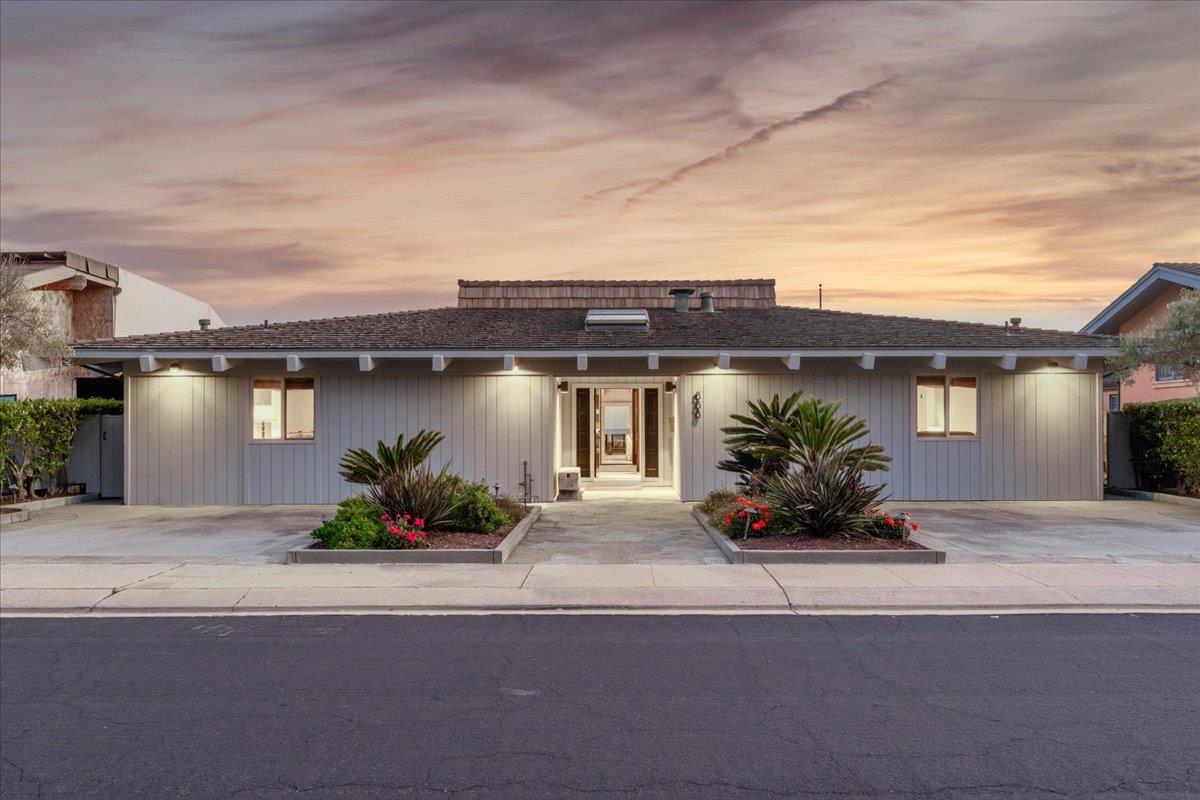 Detail Gallery Image 5 of 75 For 888 via Gaviota, Aptos,  CA 95003 - 5 Beds | 4/1 Baths