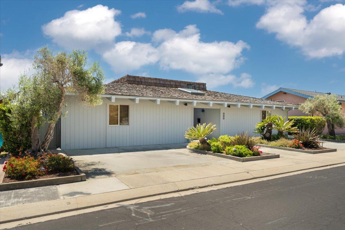 Detail Gallery Image 9 of 75 For 888 via Gaviota, Aptos,  CA 95003 - 5 Beds | 4/1 Baths