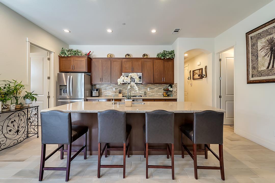 Detail Gallery Image 8 of 42 For 1603 Clover Ct, Hollister,  CA 95023 - 3 Beds | 2 Baths