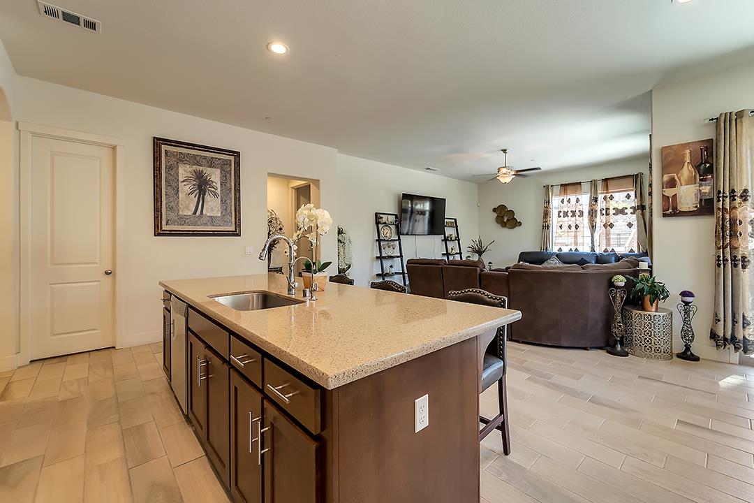 Detail Gallery Image 9 of 42 For 1603 Clover Ct, Hollister,  CA 95023 - 3 Beds | 2 Baths