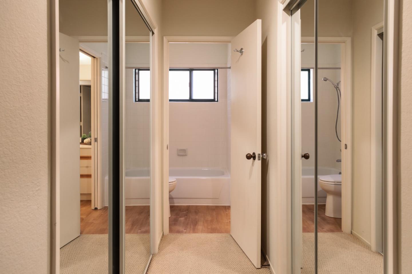 Detail Gallery Image 12 of 23 For 4250 El Camino Real #C225,  Palo Alto,  CA 94306 - 2 Beds | 1 Baths