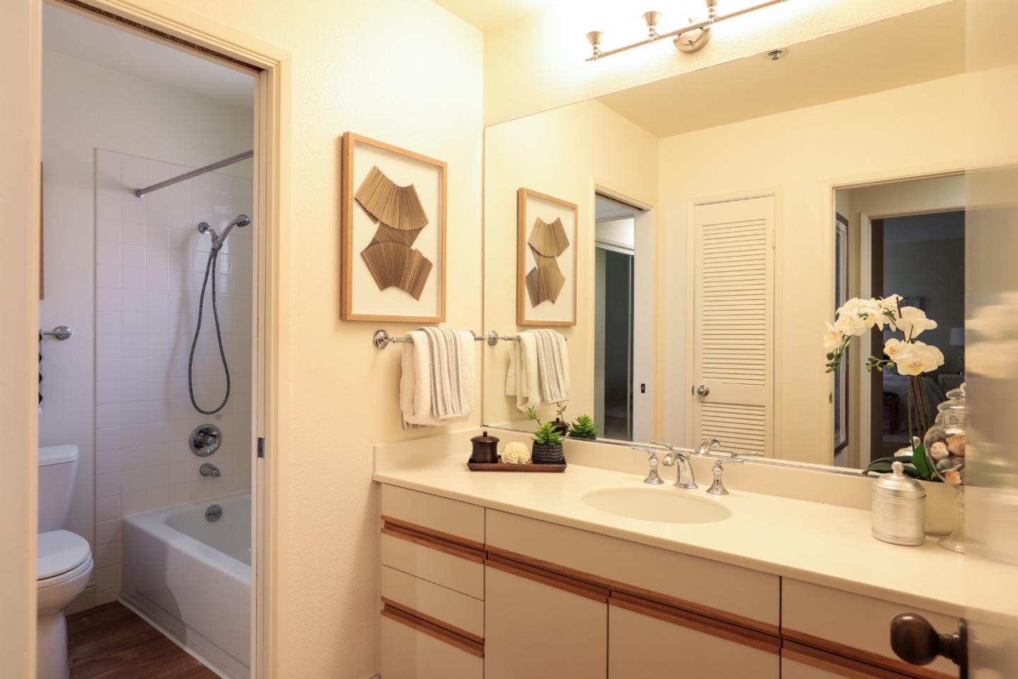 Detail Gallery Image 15 of 23 For 4250 El Camino Real #C225,  Palo Alto,  CA 94306 - 2 Beds | 1 Baths