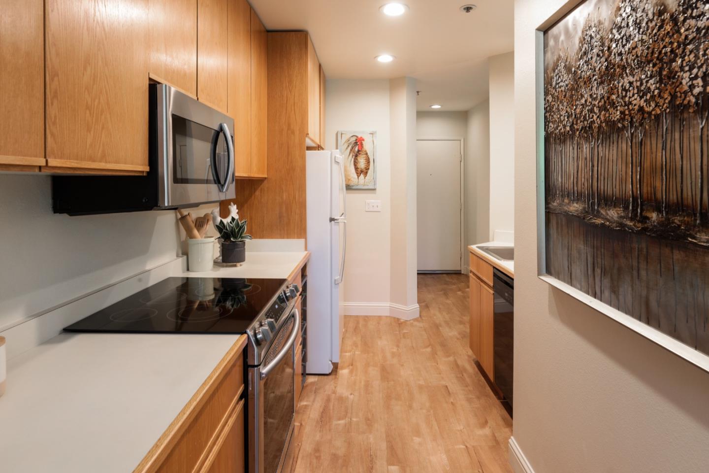 Detail Gallery Image 8 of 23 For 4250 El Camino Real #C225,  Palo Alto,  CA 94306 - 2 Beds | 1 Baths