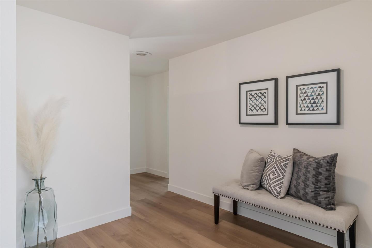 Detail Gallery Image 14 of 33 For 1662 Las Piedras Ct, Los Gatos,  CA 95032 - 3 Beds | 2/1 Baths