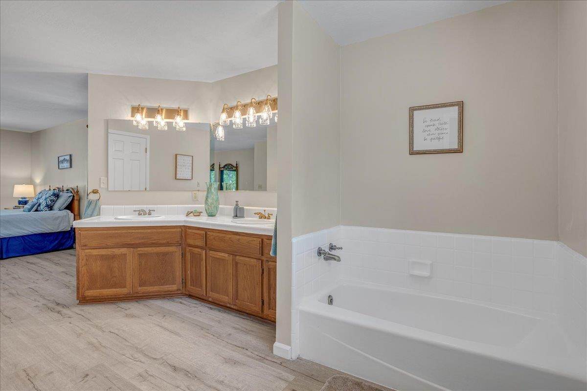 Detail Gallery Image 23 of 54 For 20606 Longridge Ct, Groveland,  CA 95321 - 3 Beds | 2/1 Baths