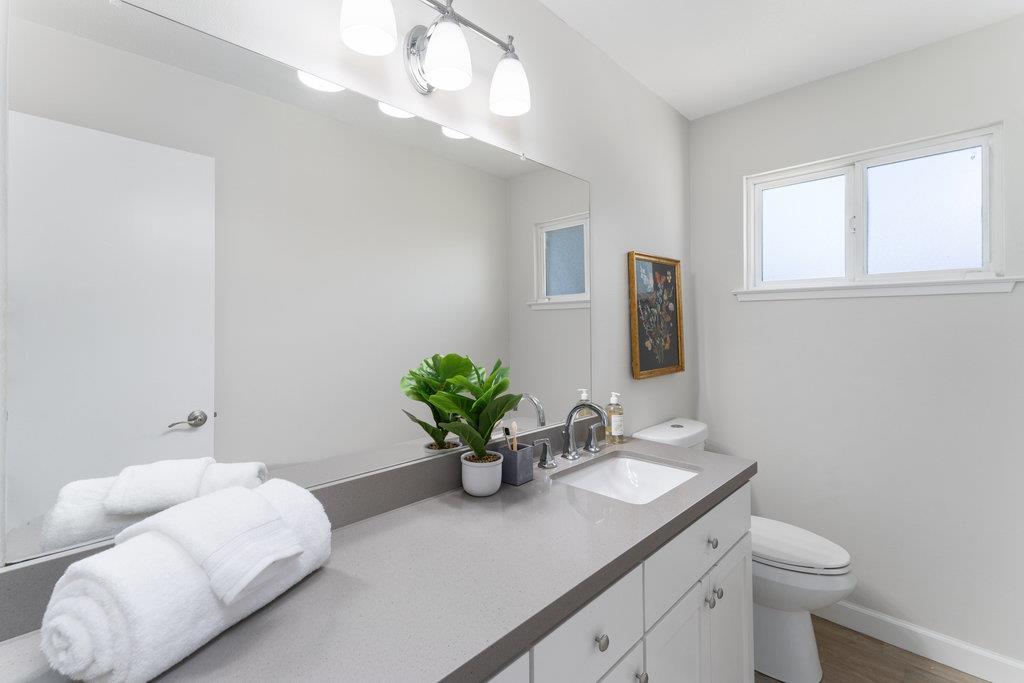 Detail Gallery Image 12 of 41 For 133 Seaborg Pl, Santa Cruz,  CA 95060 - 4 Beds | 2/1 Baths