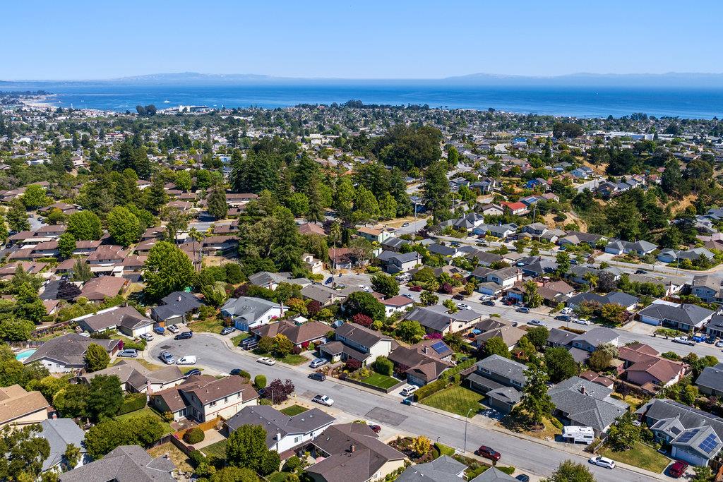 Detail Gallery Image 37 of 41 For 133 Seaborg Pl, Santa Cruz,  CA 95060 - 4 Beds | 2/1 Baths