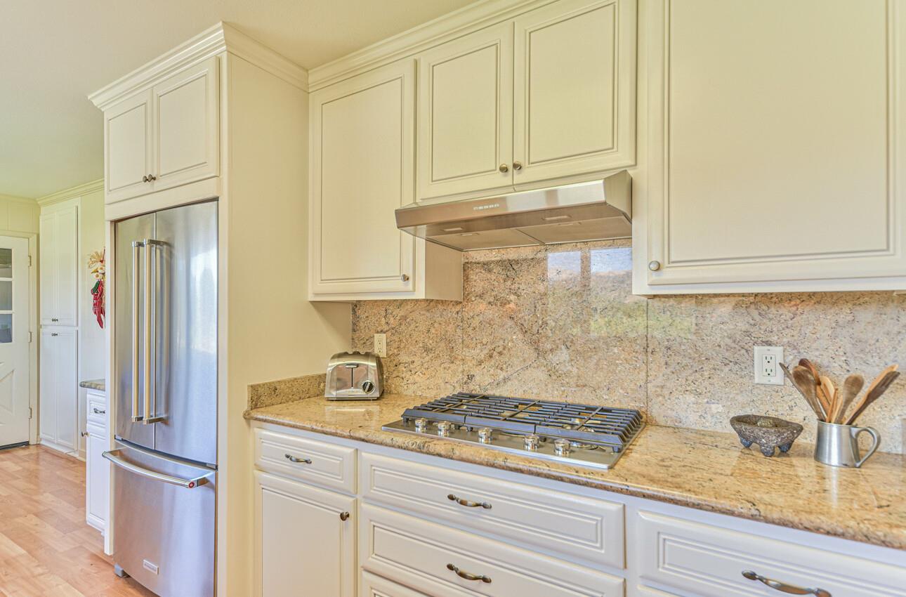 Detail Gallery Image 16 of 78 For 90 Corral De Tierra Ter, Salinas,  CA 93908 - 4 Beds | 2/1 Baths