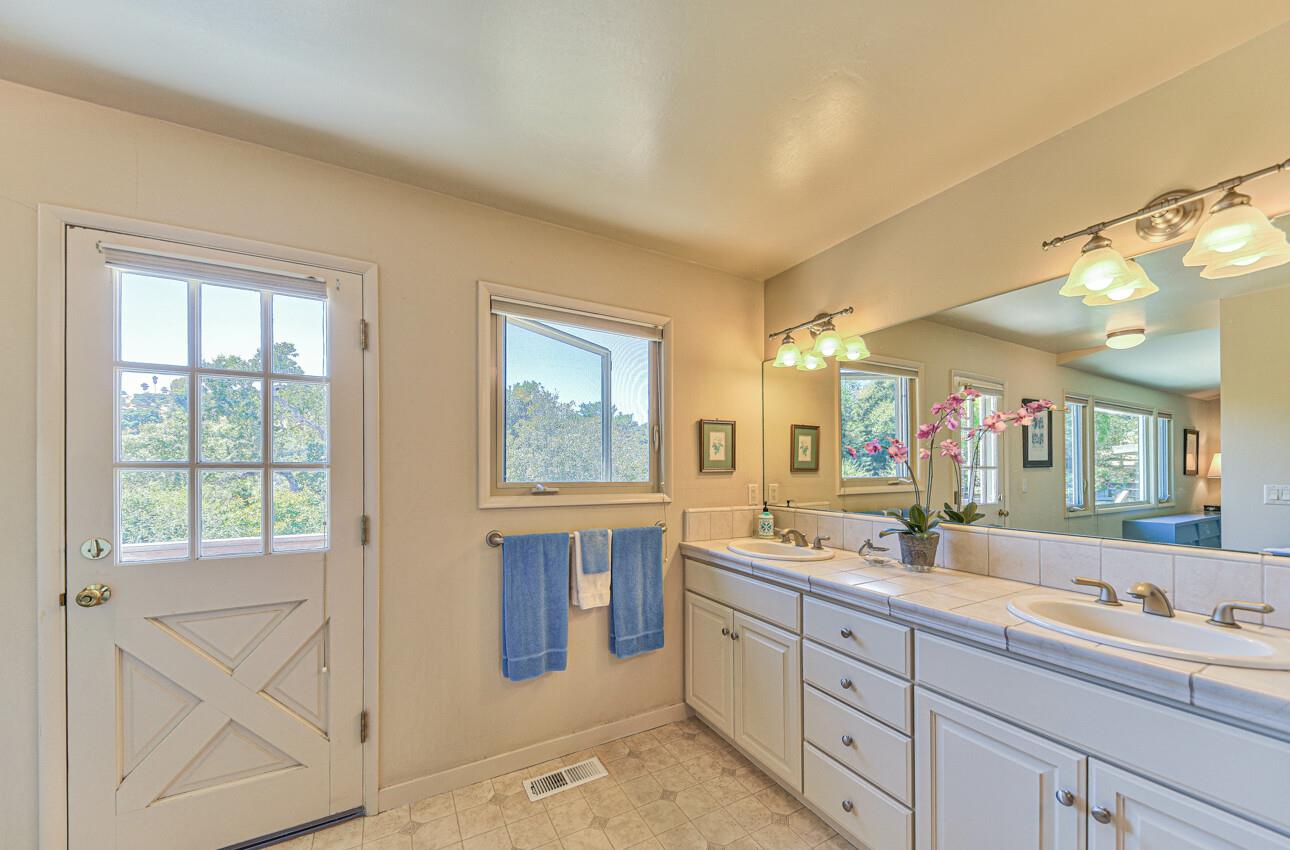 Detail Gallery Image 43 of 78 For 90 Corral De Tierra Ter, Salinas,  CA 93908 - 4 Beds | 2/1 Baths